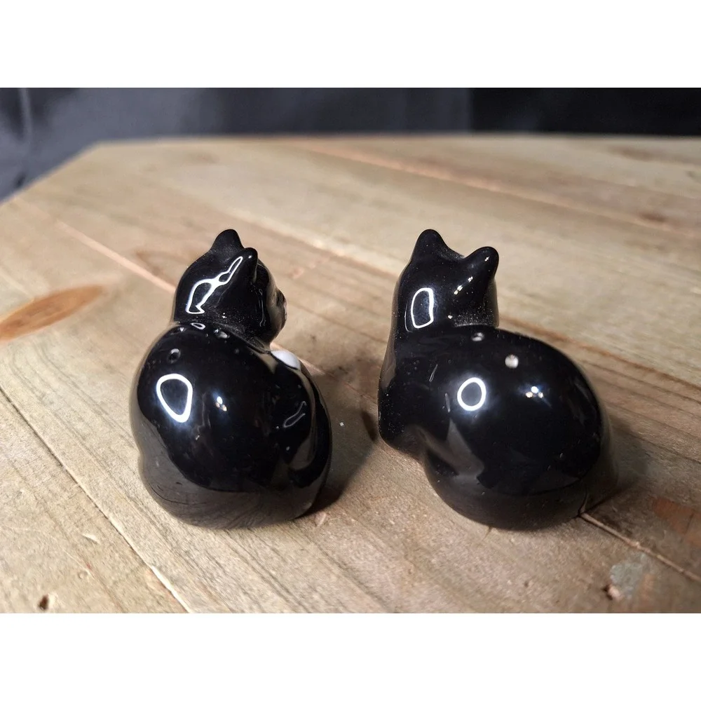 Vintage Takahashi Tuxedo Cat Pepper Shakers Set Black and White Ceramic Kittens